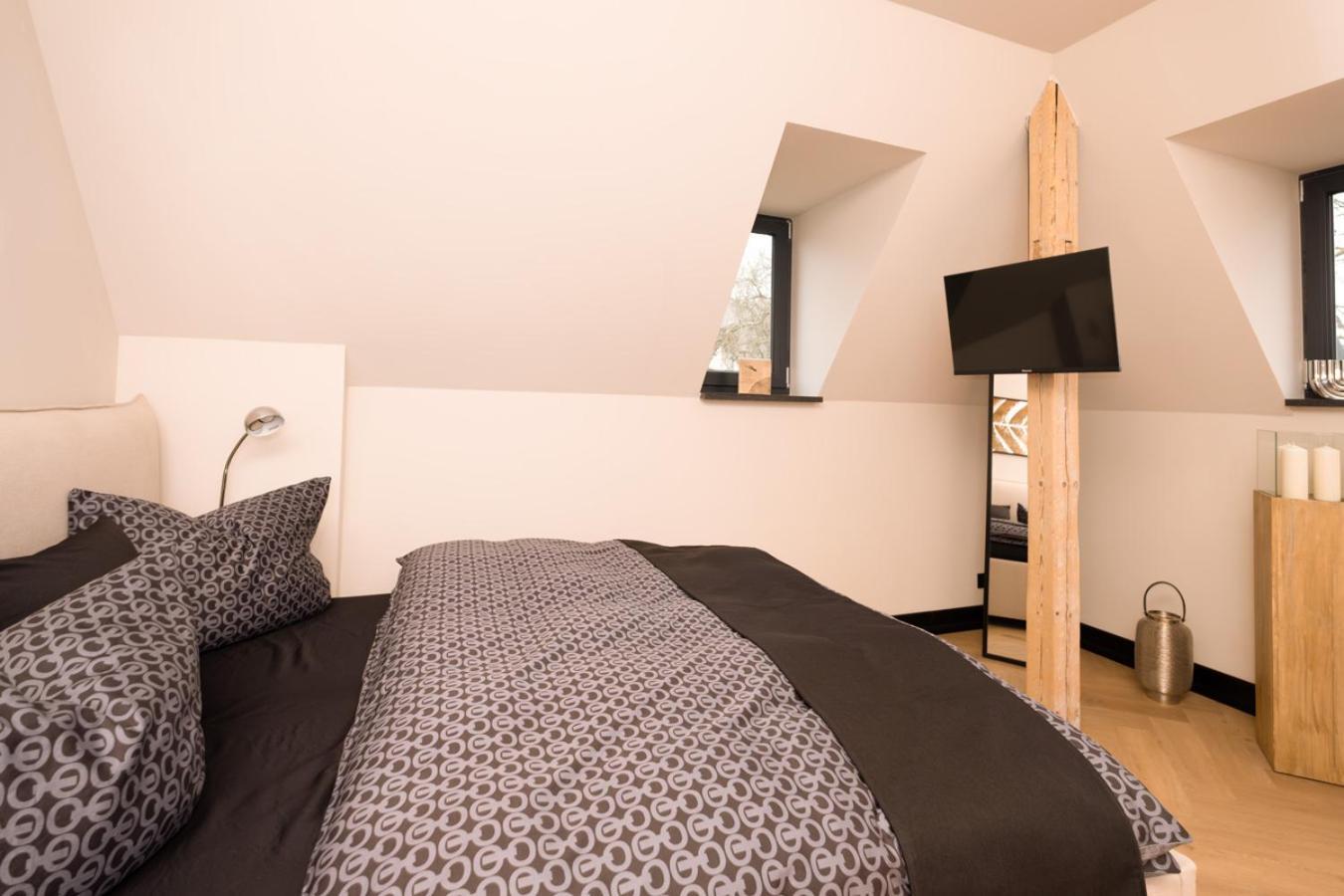* Stadtvilla Plauen * * Aussergewoehnlich * 2 Zimmerwohnung * Zentrumsnah 外观 照片