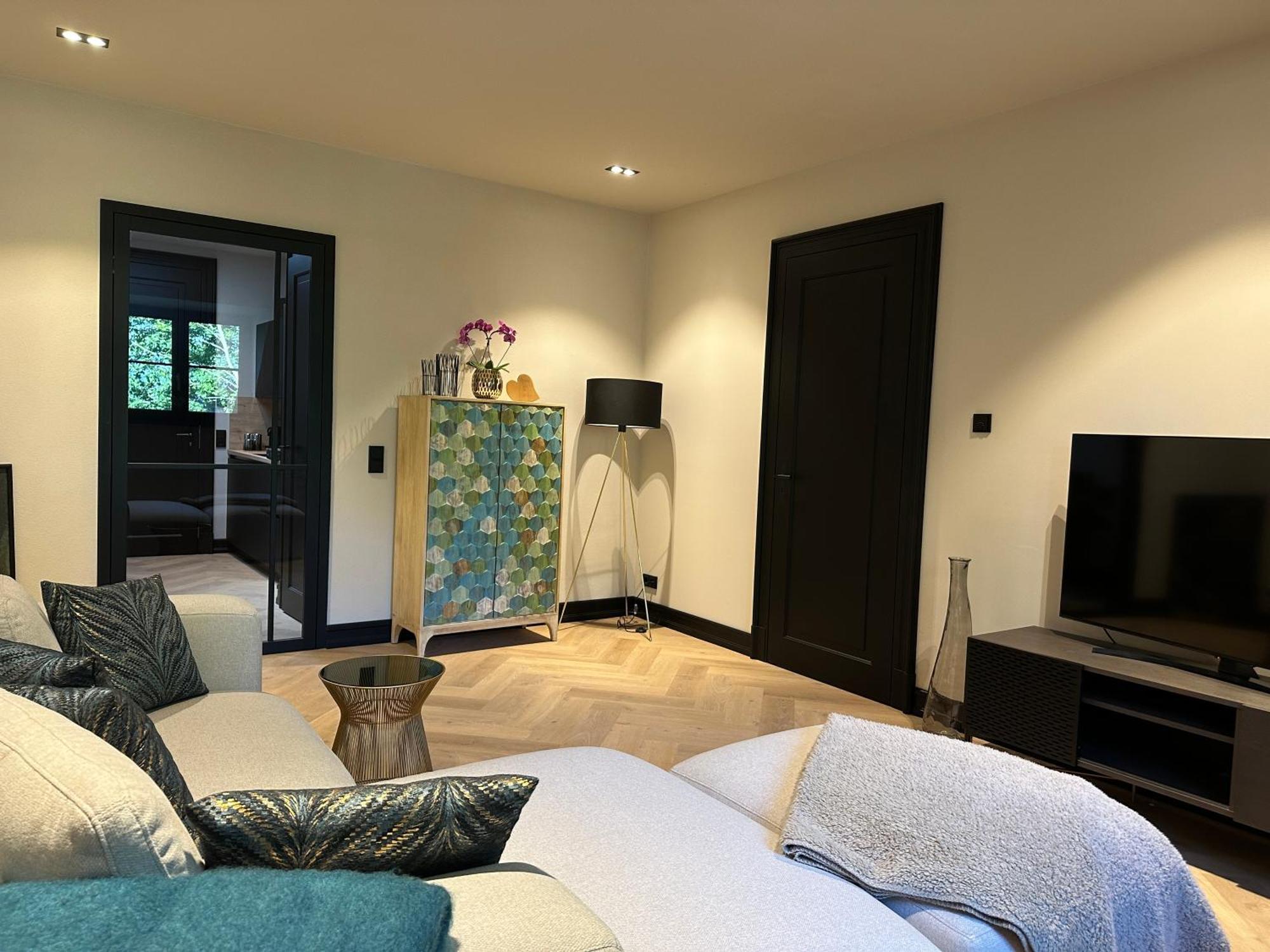 * Stadtvilla Plauen * * Aussergewoehnlich * 2 Zimmerwohnung * Zentrumsnah 外观 照片