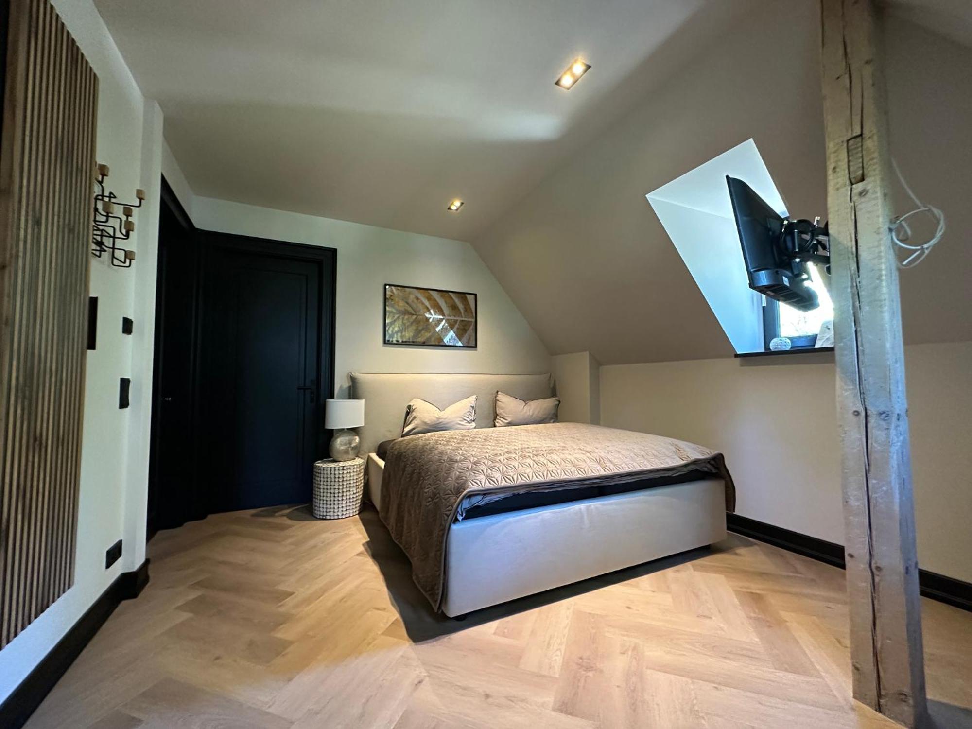 * Stadtvilla Plauen * * Aussergewoehnlich * 2 Zimmerwohnung * Zentrumsnah 外观 照片