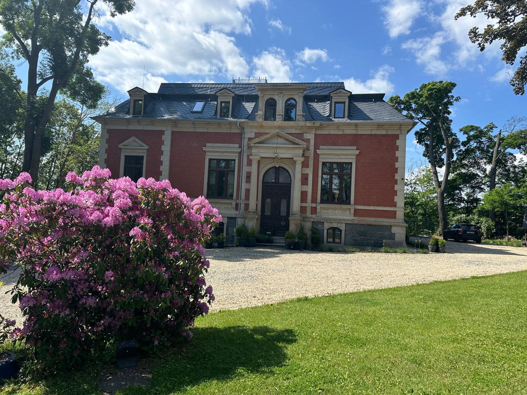 * Stadtvilla Plauen * * Aussergewoehnlich * 2 Zimmerwohnung * Zentrumsnah 外观 照片